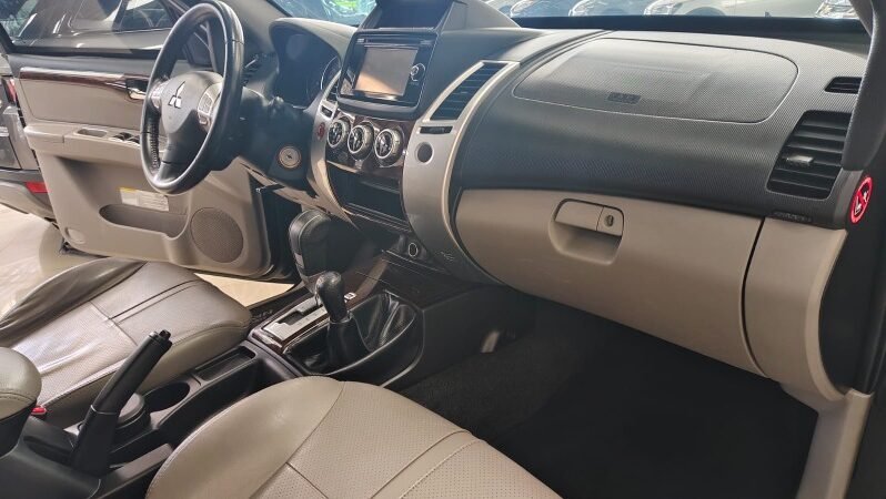 
								Mitsubishi NATIVA full									