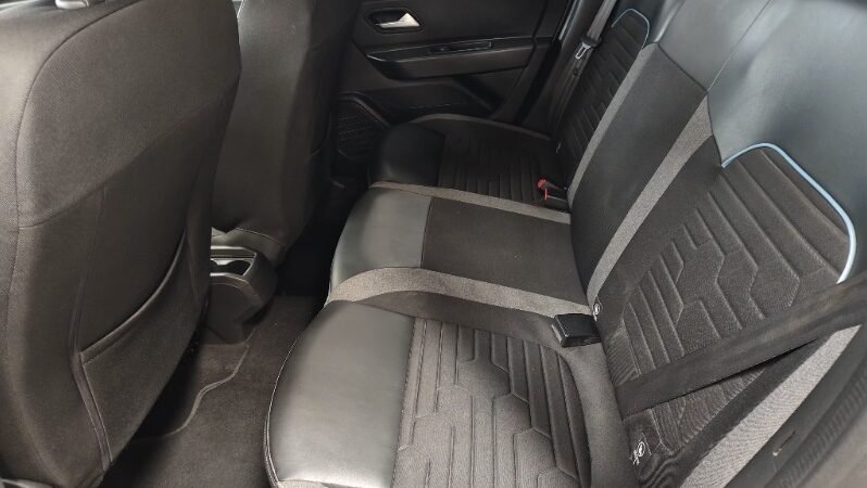 
								Renault Duster full									