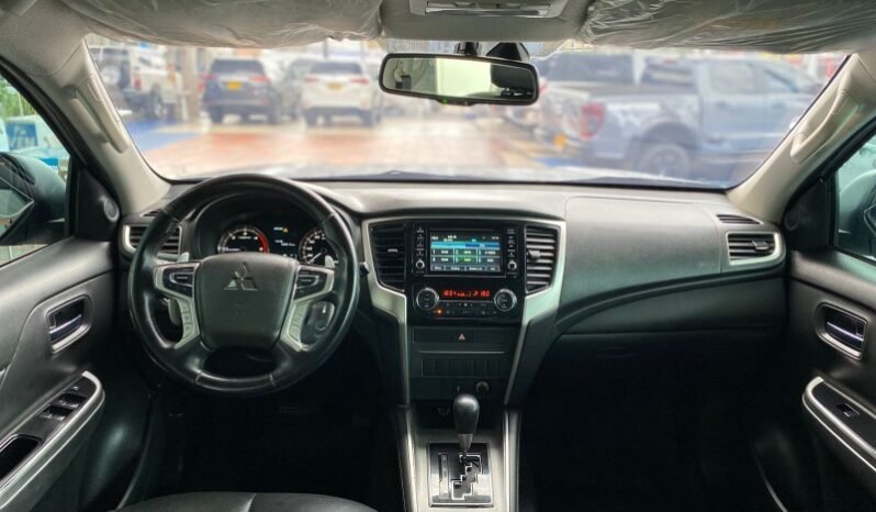 
								Mitsubishi L200 full									