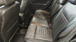 
										Ford Fiesta Titanium full									