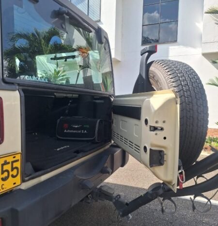 
								Jeep wrangler sport full									