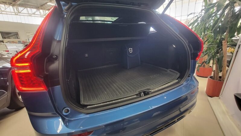 
								Volvo XC60 full									
