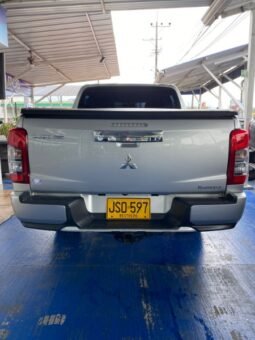 
										Mitsubishi L200 full									