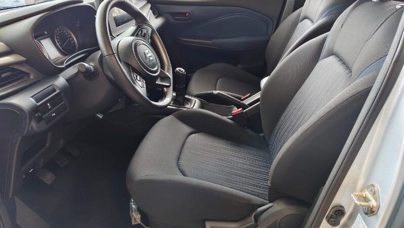
								Suzuki Baleno full									