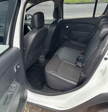 
								Renault Stepway full									