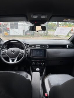 
										Renault Duster full									