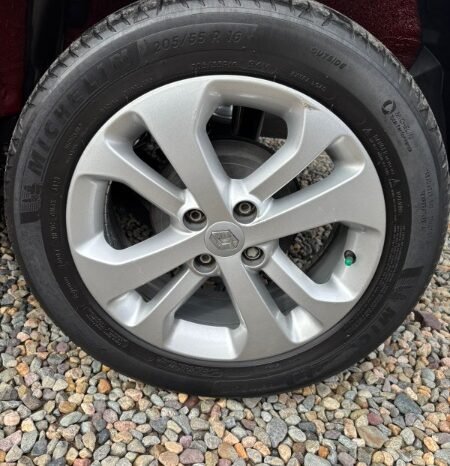 
								Renault Stepway full									