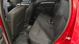 
										Renault Duster full									