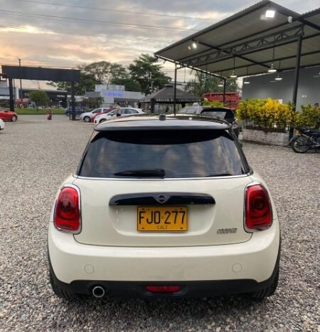 
								Mini Cooper 2019 full									