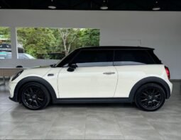 
										Mini Cooper 2019 full									
