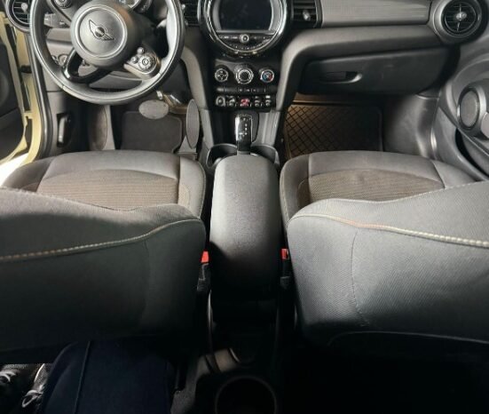 
								Mini Cooper 2019 full									