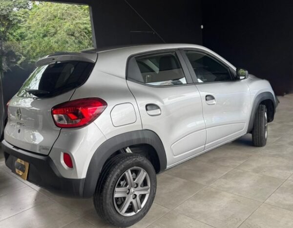 
								Renault Kwid full									