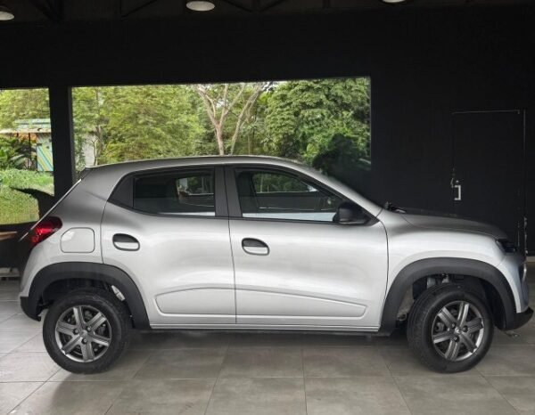 
								Renault Kwid full									