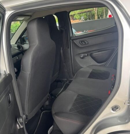 
								Renault Kwid full									