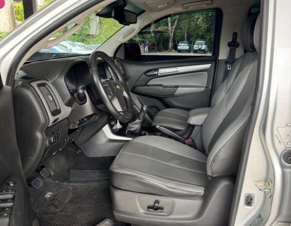 
								Chevrolet COLORADO full									