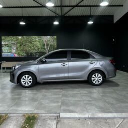 
										Kia Soluto full									