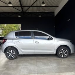 
										Renault Sandero Exclusive full									