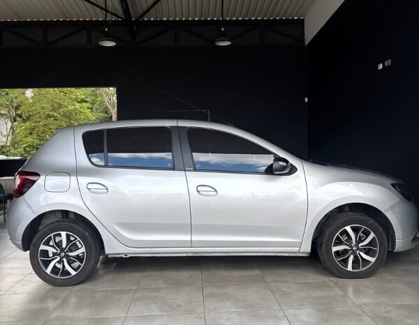 
								Renault Sandero Exclusive full									