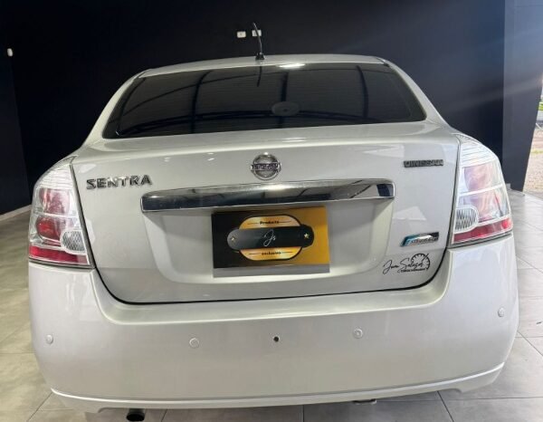 
								Nissan Sentra full									