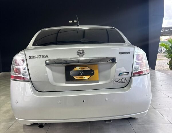 
								Nissan Sentra full									