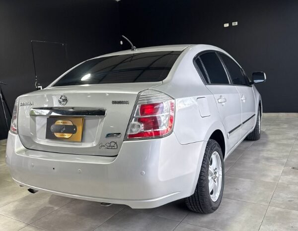 
								Nissan Sentra full									