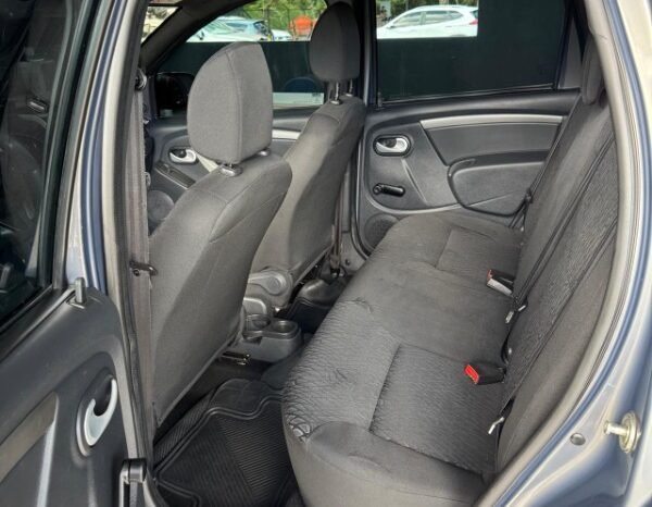 
								Renault Duster Oroch full									