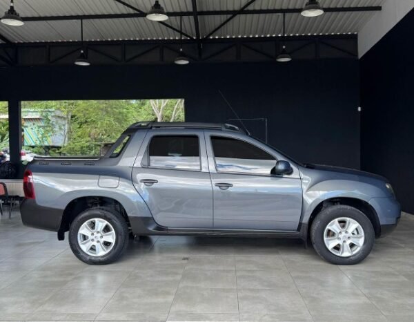 
								Renault Duster Oroch full									