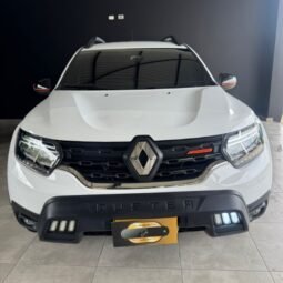 
										Renault Duster Iconic full									
