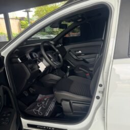 
										Renault Duster Iconic full									