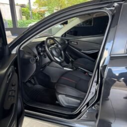 
										Mazda 2 gran touring full									