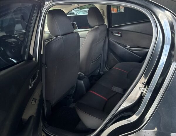
								Mazda 2 gran touring full									