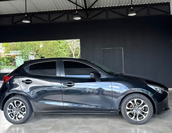 
								Mazda 2 gran touring full									