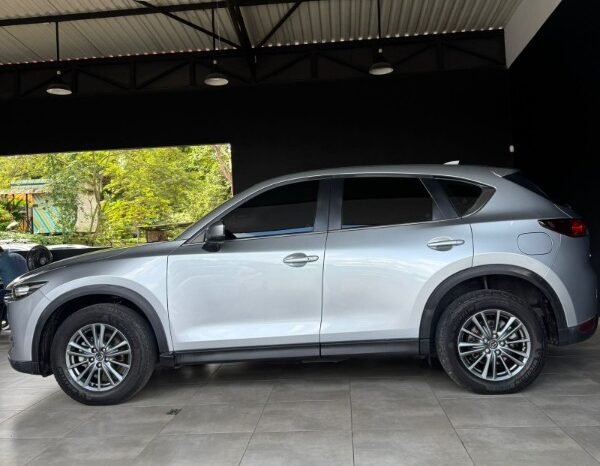 
								Mazda CX5 full									