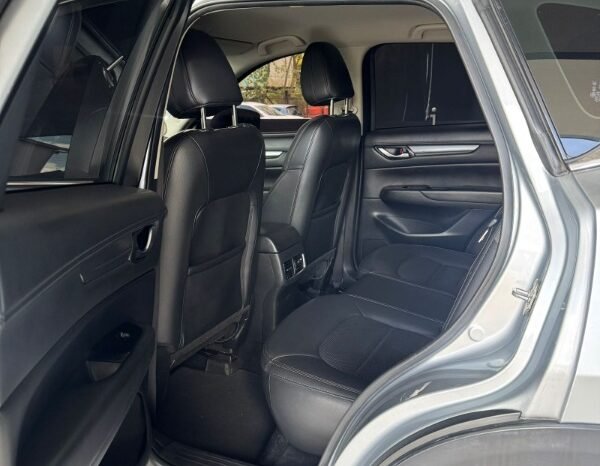 
								Mazda CX5 full									