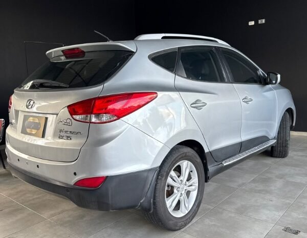 
								Hyundai TUCSON full									