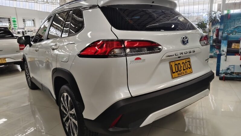 
								Toyota Corolla Cross full									