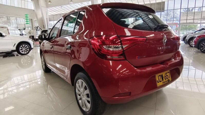 
								Renault Sandero full									