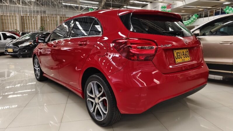 
								Mercedes-Benz A200 full									