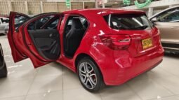 
										Mercedes-Benz A200 full									