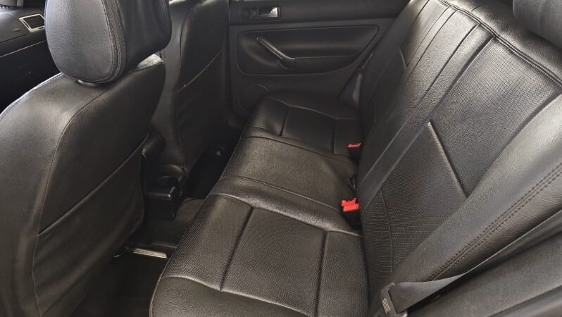 
								Volkswagen Jetta full									