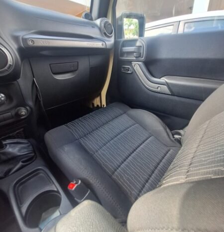 
								Jeep wrangler sport full									
