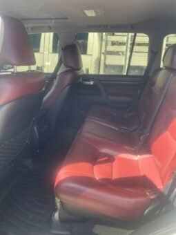 
										Toyota Land Cruiser full									
