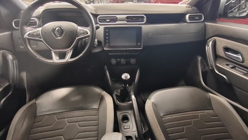 
								Renault Duster full									