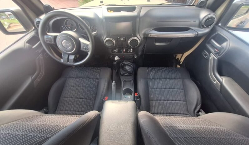 
								Jeep wrangler sport full									