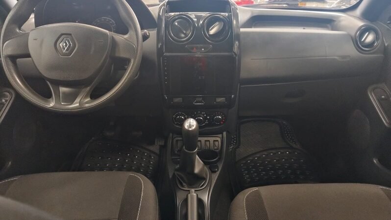 
								Renault Duster full									