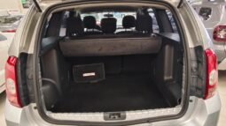 
										Renault Duster full									