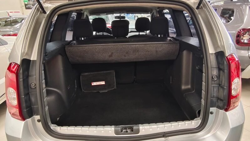 
								Renault Duster full									