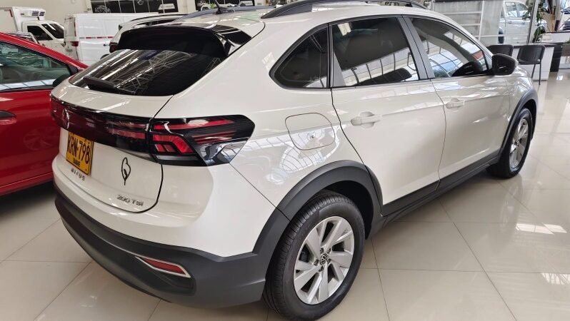 
								Volkswagen Nivus full									
