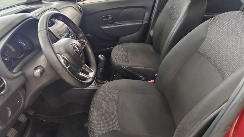 
								Renault Sandero full									