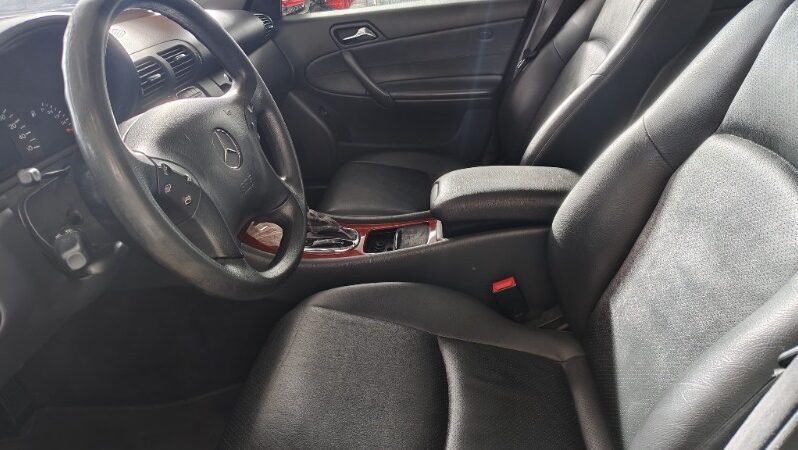 
								Mercedes-Benz kompressor C180 full									